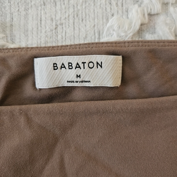 Aritzia Babaton Contour Squareneck Bodysuit Taupe Size Medium - Picture 3 of 7